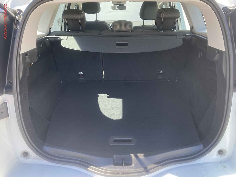 Renault Grand Scénic (2019) 1.3 TCe, ČR, AC, tempo, park - fotka 7 z 16