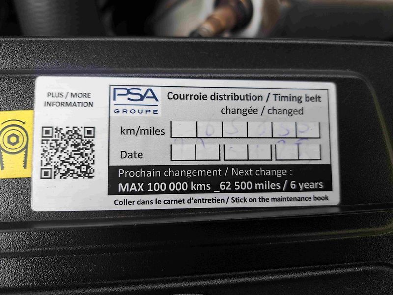Peugeot 5008 (2019) 1,2 PT EAT8 ALLURE 18ALU NAVI  - fotka 24 z 24