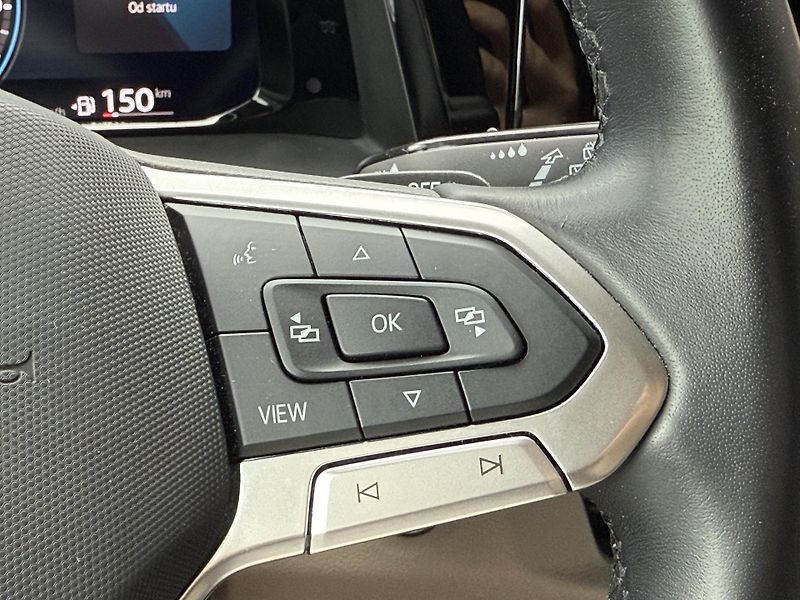 Volkswagen Multivan (2023) T7 2.0TDi, DSG, 1.Maj, RZV - fotka 25 z 51