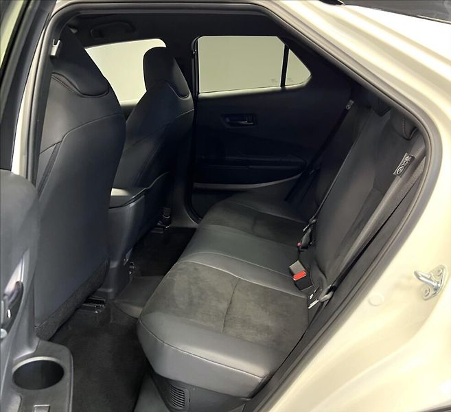 Toyota C-HR 2,0 PHEV GR SPORT VIP - fotka 12 z 20
