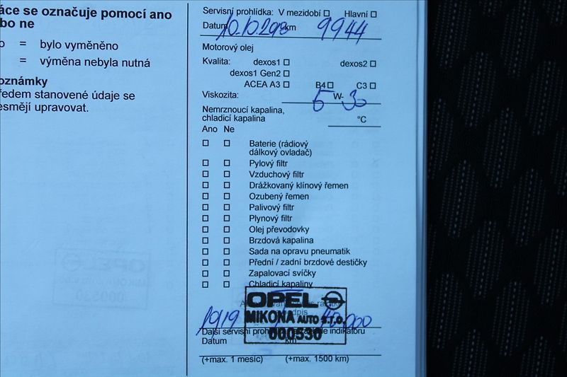 Opel Astra 1,4 i  NOVÉ V ČR,1.MAJITEL - fotka 24 z 27
