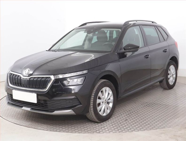 Škoda Kamiq (2022) Ambition 1.0 TSI, Serv.kniha - fotka 2 z 15
