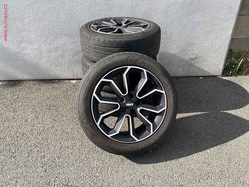 Mitsubishi Eclipse Cross (2020) 1.5T-MiVEC, Instyle, AT - fotka 18 z 18