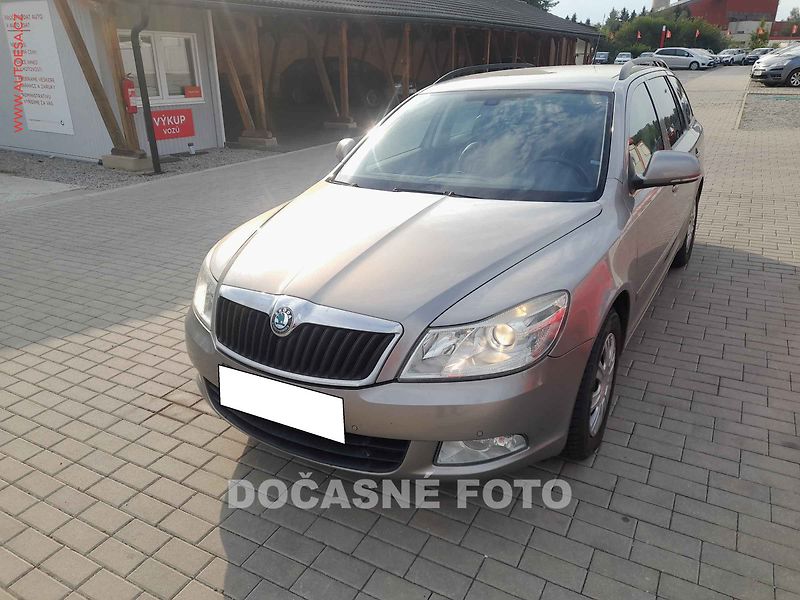 Škoda Octavia (2010) 1.6TDi - fotka 1 z 3