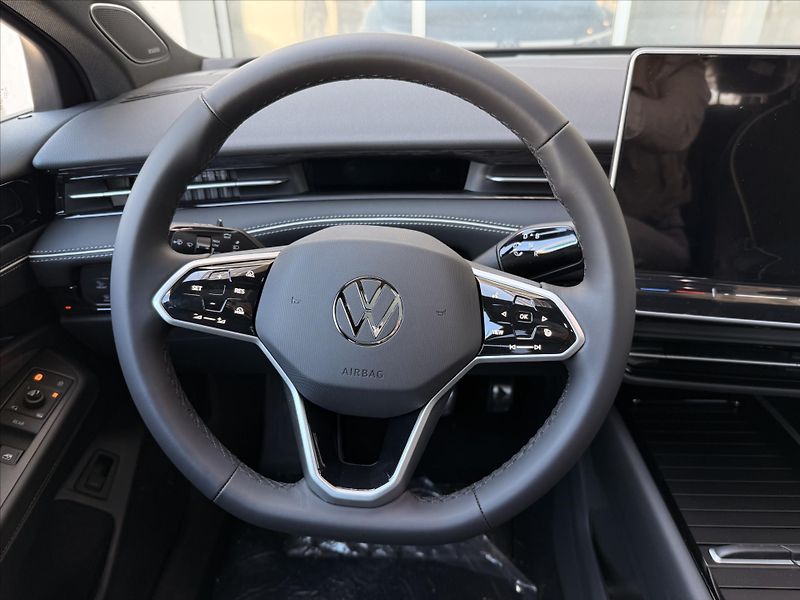 Volkswagen ID.7 Tourer (2025) 210 kW 77kWh  Pro People - fotka 18 z 23