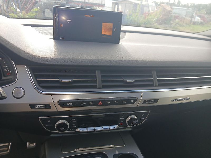 Audi Q7 (2016) 3,0TDi S line - fotka 12 z 19