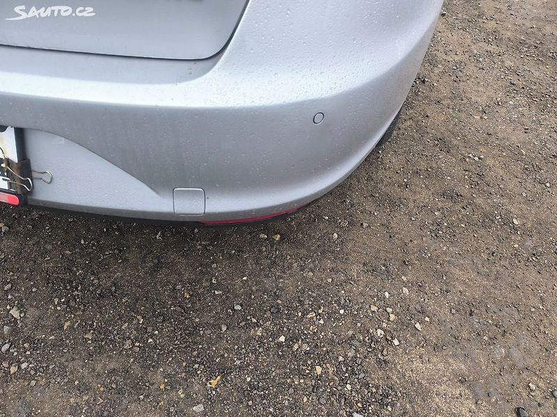 Seat Leon TDI 81KW,110T.KM,KRÁSNÉ,VÝBAVA - fotka 6 z 29