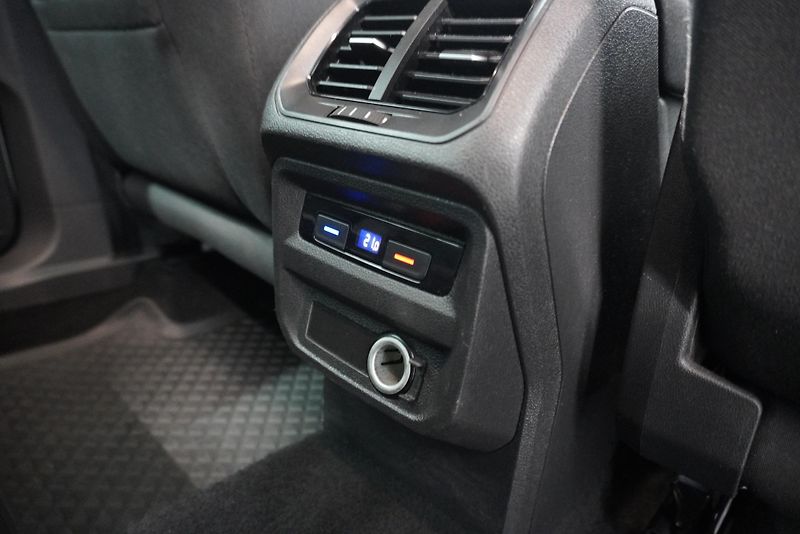 Volkswagen Tiguan 2.0 TDi 110kW DSG7 - fotka 26 z 38