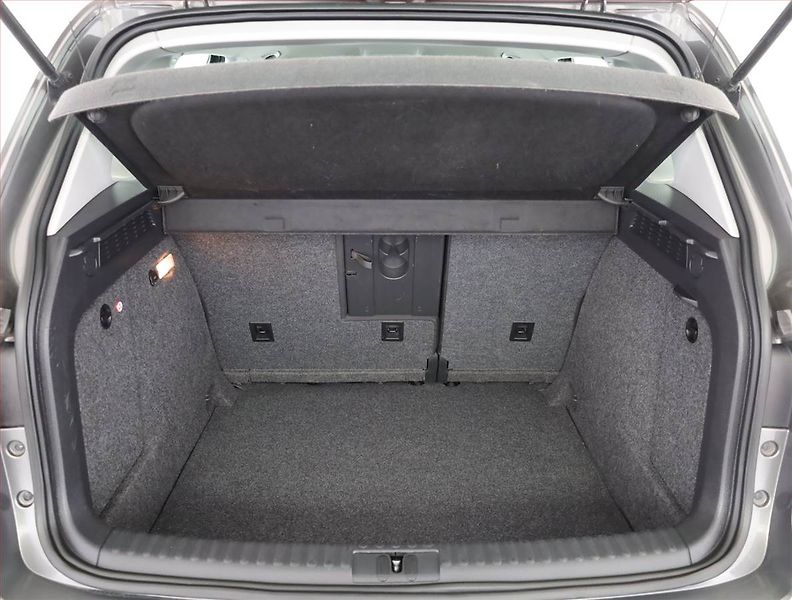 Volkswagen Tiguan (2012) 1.4 TSI, Serv.kniha - fotka 16 z 17