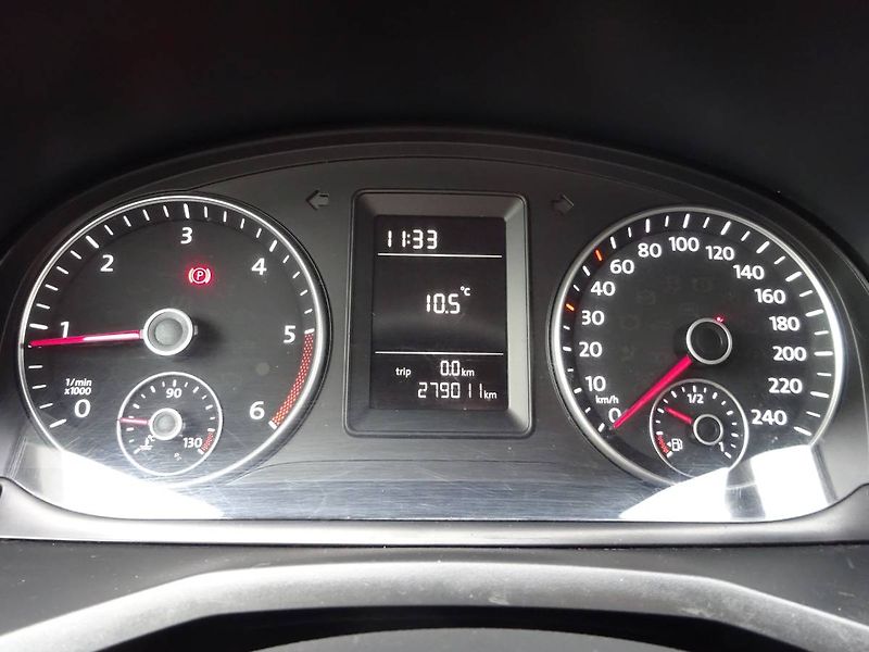 Volkswagen Caddy (2019) 2,0 TDi/ 75kW Trend - fotka 9 z 23