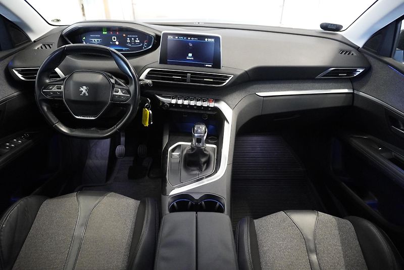 Peugeot 3008 1.6 BLUEHDI 88kW ALLURE - fotka 20 z 29
