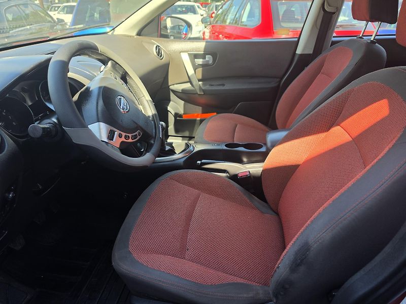 Nissan Qashqai 1.6  - fotka 19 z 19