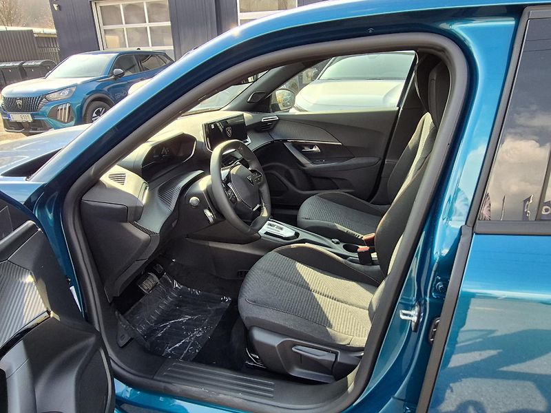 Peugeot 2008 (2026) BUSINESS Hybrid 145 e-DCS6 - fotka 9 z 21