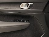 Volvo XC40 T3 KINETIC AUT CZ 1.maj - náhled 28