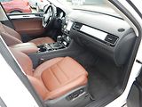 Volkswagen Touareg 3.0 TDI V6, 4x4, DSG - náhled 13
