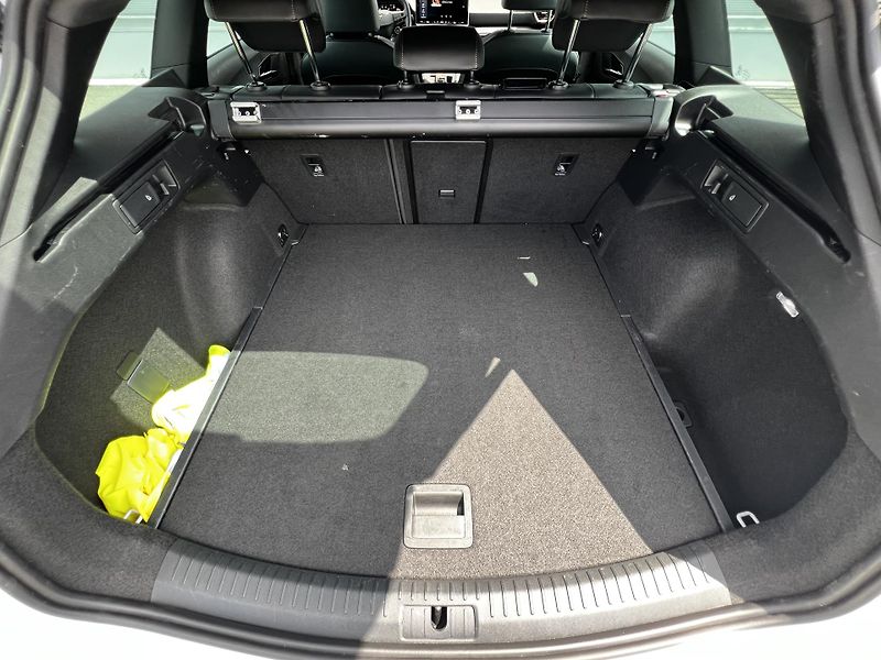 Cupra Leon 1.5 eTSI 110kW DSG 1.Maj DPH - fotka 24 z 26