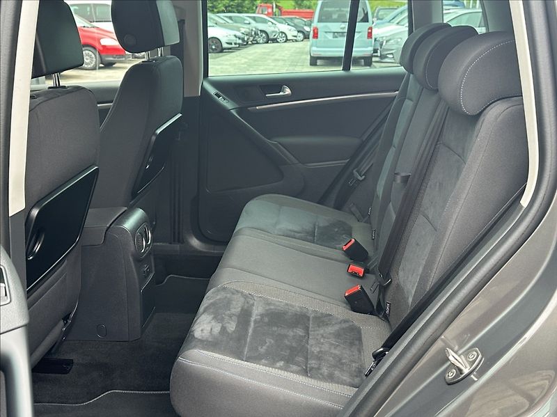 Volkswagen Tiguan 2,0 TDI 150PS  CityScape 4x4 - fotka 14 z 48