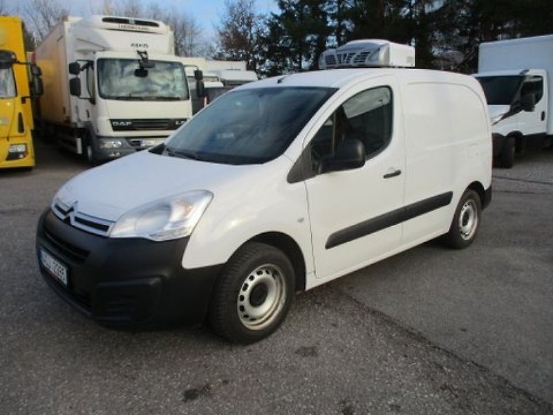 Citroën Berlingo chladící s el. zásuvkou - fotka 3 z 16