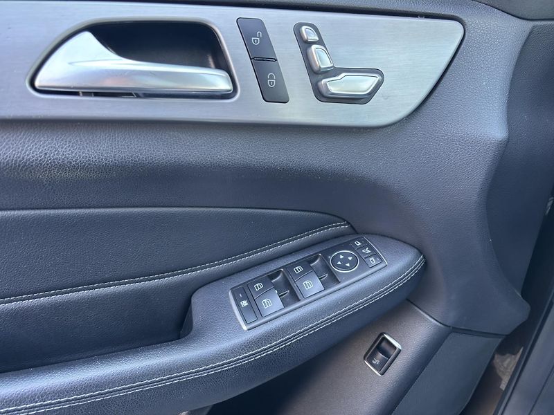 Mercedes-Benz GLE (2016) 250CDI, MATIC,150kW, serviska - fotka 14 z 18