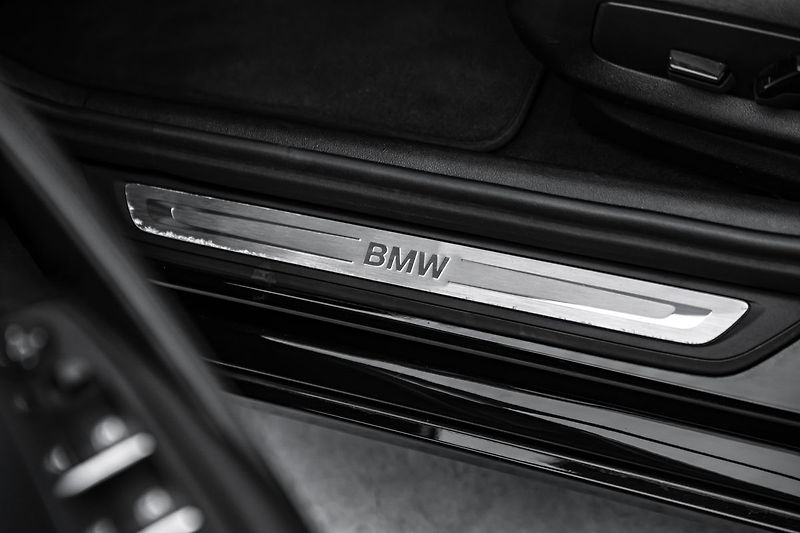 BMW Řada 5 Head-up, nezávislé - fotka 17 z 21