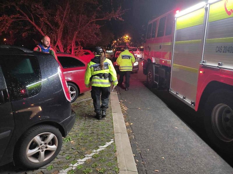 Akce Tři metry k životu odhlila, že ani třetí kontrola průjezdu pro hasičskou techniku nestačila k polepšení řidičů na Severní Terase.