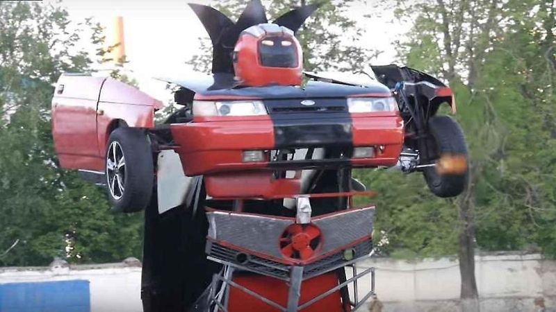 Funkční Transformer ze staré Lady? V Rusku je možné všechno.