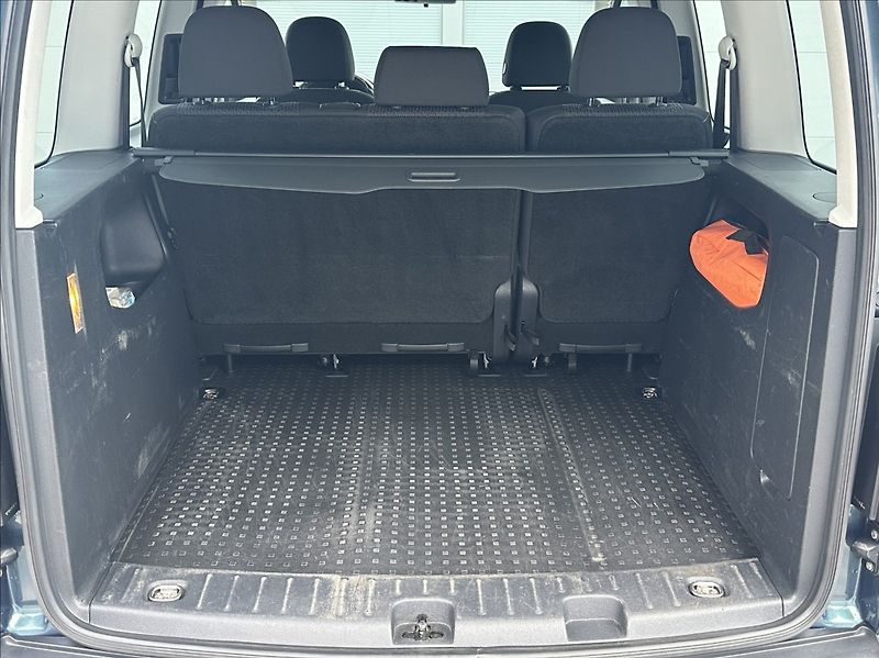 Volkswagen Caddy 2,0 TDI 122PS  Trendline 4x4 - fotka 37 z 47