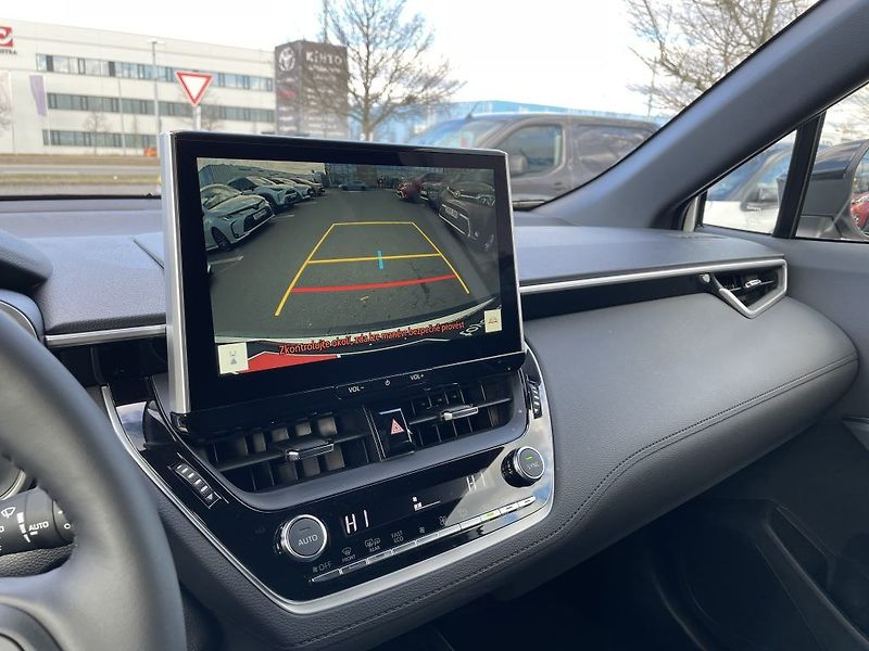 Toyota Corolla Cross 1.8 Hybrid Style ODBĚR 2/2027 - fotka 19 z 28