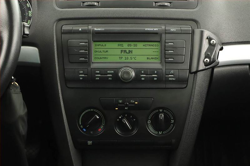 Škoda Octavia (2008) 1.9 TDI DPF, po STK, Tažné - fotka 9 z 12