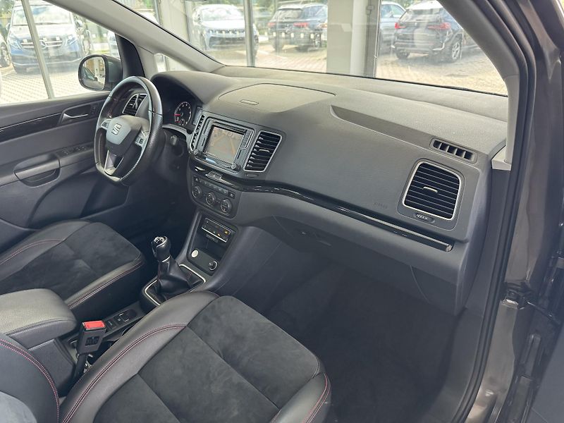 Seat Alhambra (2020) 1,4TSi FR-LINE 7.MÍST - fotka 14 z 33