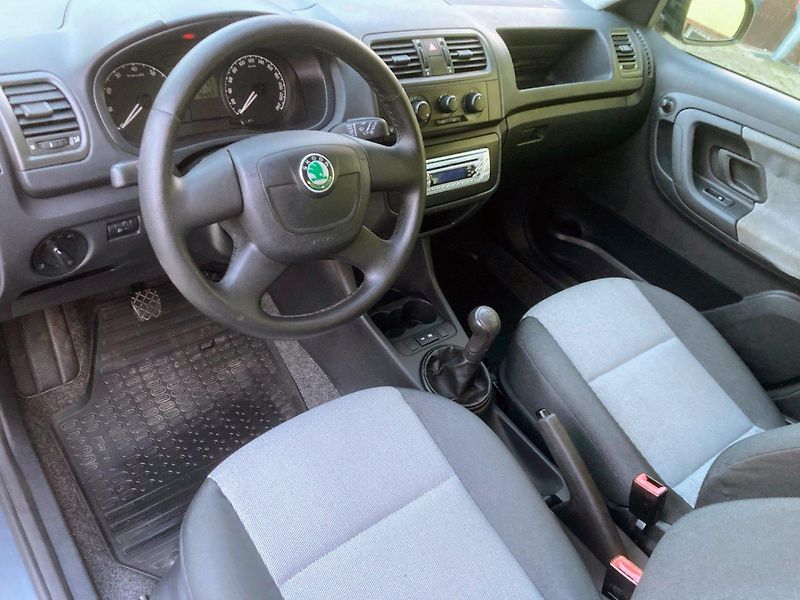 Škoda Fabia 1,4i (63kW) Combi*KLIMATIZACE* - fotka 10 z 19