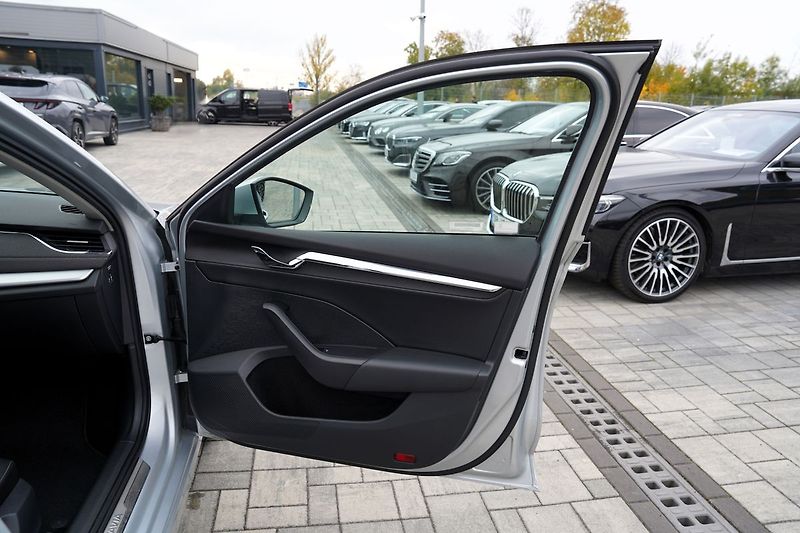Škoda Octavia kombi IV  2.0 TDI/120 PS/navi - fotka 21 z 48
