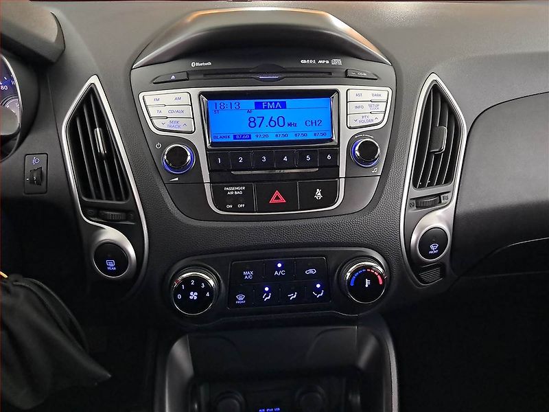 Hyundai ix35 (2011) 2.0 CVVT, 4X4 - fotka 11 z 16