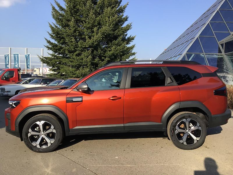 Dacia Bigster (2026) MAX. VÝBAVA JOURNEY EL. KUFR  - fotka 4 z 16