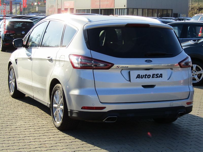 Ford S-MAX (2017) 2.0 TDCi 4x4, AT, LED, kamera - fotka 4 z 24