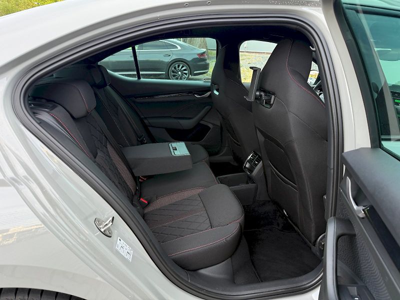 Škoda Octavia (2025) 2.0 TSI 195 kW DSG RS - fotka 21 z 23