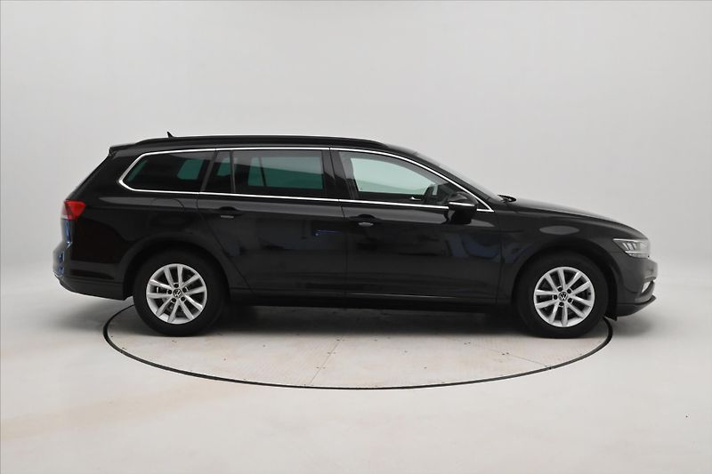 Volkswagen Passat 2,0 TDI 110kW DSG Business Zár - fotka 4 z 32