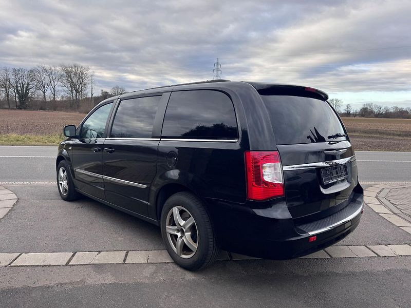 Chrysler Town & Country (2014) 3,6 RT Penta DVD 2014 - fotka 3 z 23