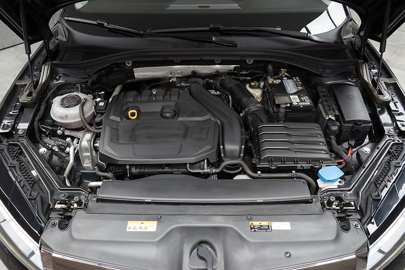 Škoda Superb 1.5 TSI STYLE*VIRTUAL*ČR 1.MAJ - fotka 37 z 43