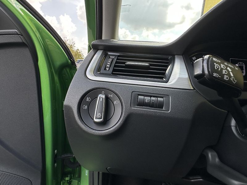 Škoda Rapid (2016) Spaceback 1.2TSI/66kW 1.Maj.  - fotka 6 z 35