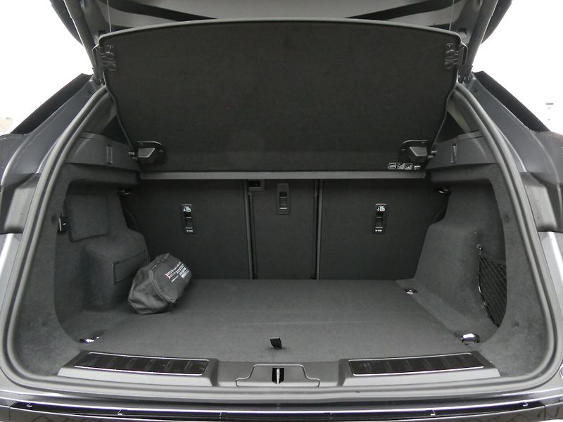 Land Rover Range Rover Evoque 2,0 Dynamic SE D165 aut.4x4 - fotka 33 z 39