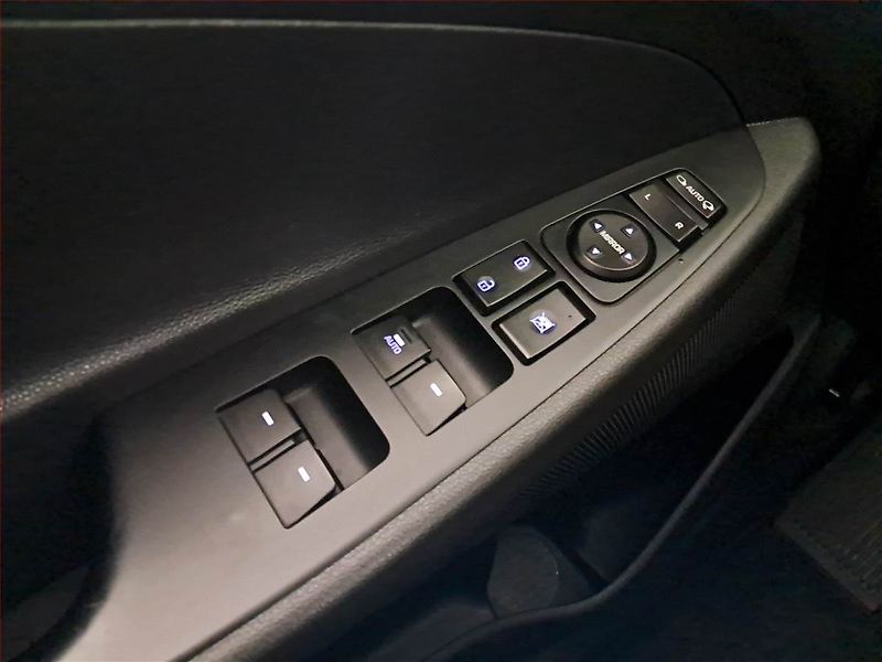 Hyundai Tucson (2018) 2.0 CRDi, 4X4, Automat, Navi - fotka 22 z 23