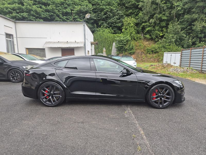 Tesla Model S PLAID PERFORMANCE - fotka 7 z 47
