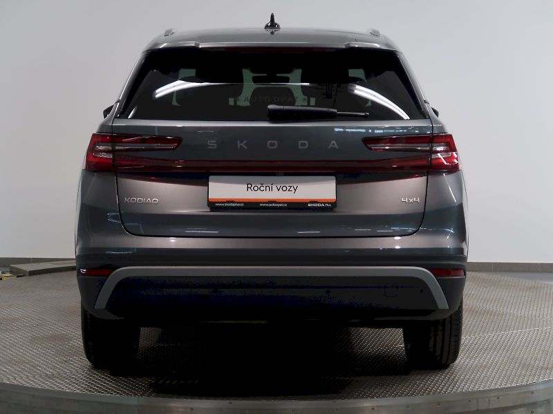 Škoda Kodiaq (2025) EXCLUSIVE 2.0TDI 142KW 4x4 DSG - fotka 9 z 48