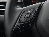 Toyota C-HR (2023) 1.8 e-CTV 72kW, ČR, 1. Maj., S - náhled 11