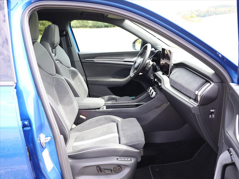 Škoda Kodiaq 2,0 TDi Sportline DSG 4x4 7-Mí - fotka 12 z 33