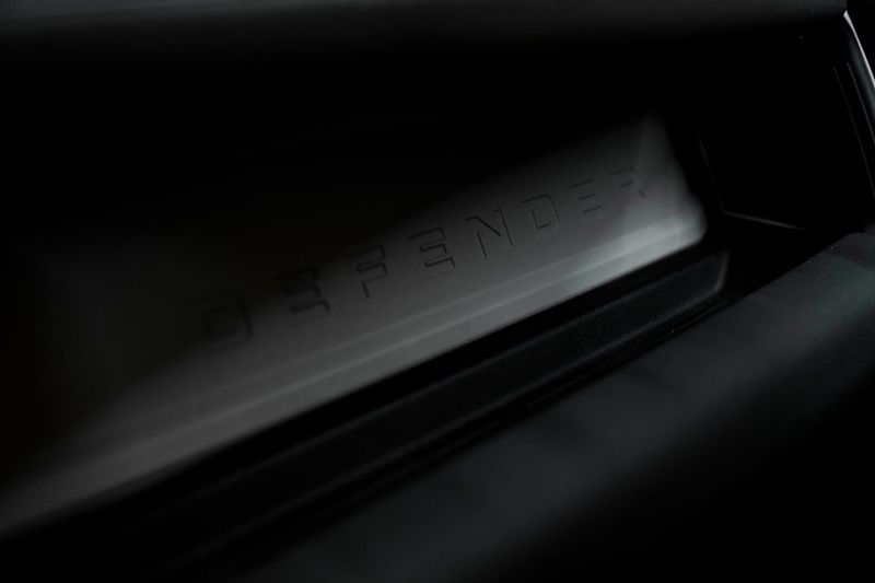 Land Rover Defender - fotka 13 z 19