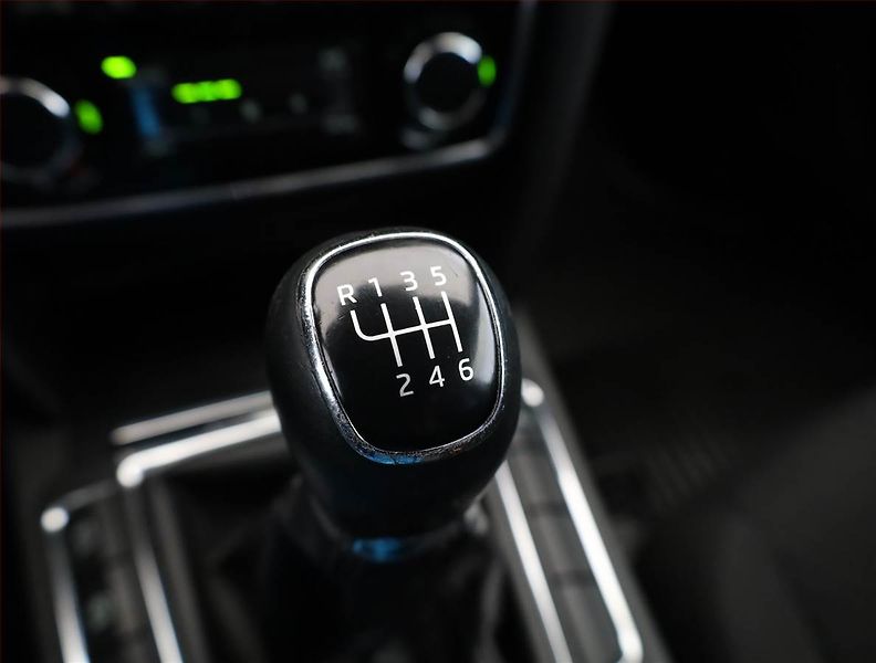 Škoda Superb (2013) 1.6 TDI, Tempomat - fotka 12 z 18
