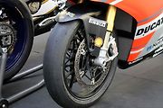 Výstava motocyklů Ducati je k vidění v obchodním centru Olympia Brno v Modřicích. Návštěvníci centra si mohou prohlédnout celkem šestatřicet exponátů, od nejstaršího z roku 1949 po nejnovější.