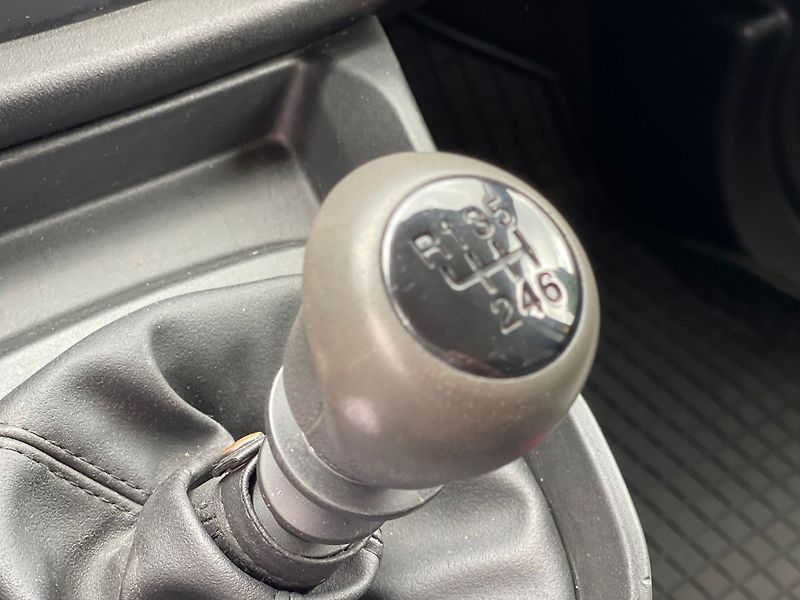 Fiat Dobló 1.6mJTD 77kW*CZ* 1.MAJ* - fotka 20 z 22